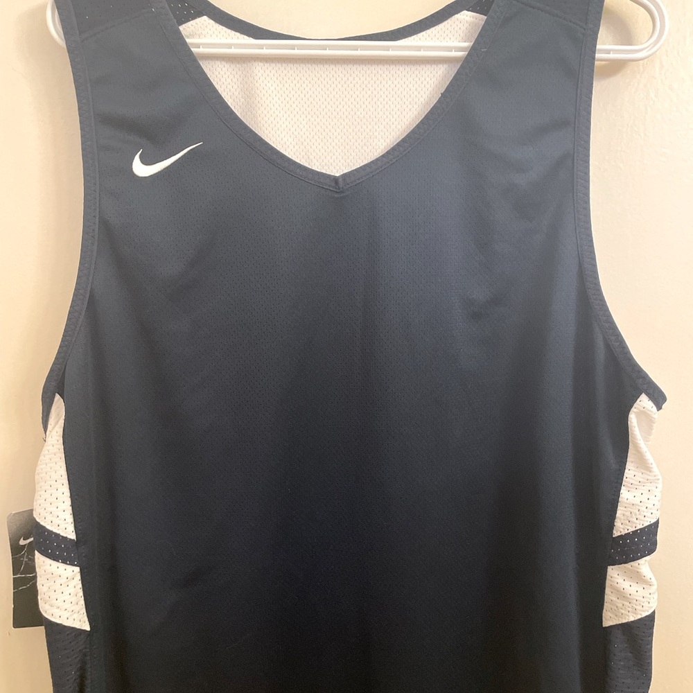 Men’s Nike reversible Jersey XL